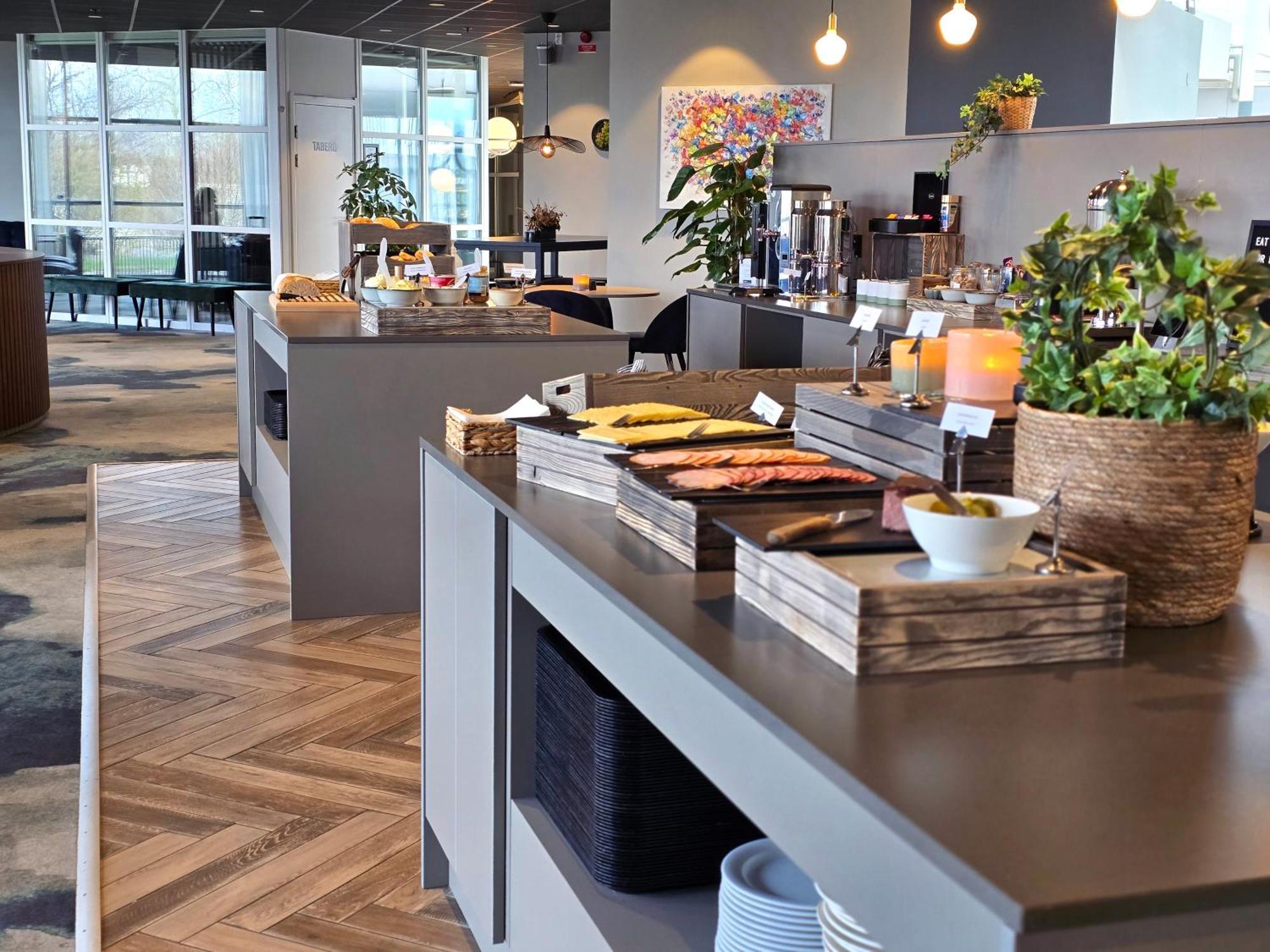 First Hotel Joenkoeping מראה חיצוני תמונה